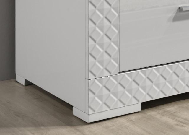 Whitby E.King & Queen Bed