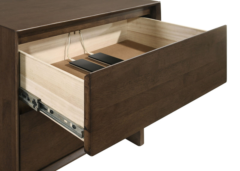 Glenwood 4 & 5 Piece Bedroom Set Eastren king & Queen